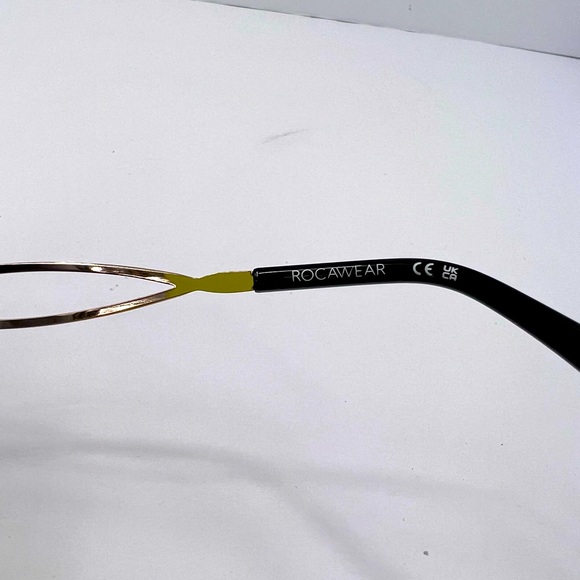 ROCAWEAR BLACK & CLEAR FRAME WITH THE SIDES GOLD SUNGLASSES, 100% UV PROTECTION - Picture 9 of 13